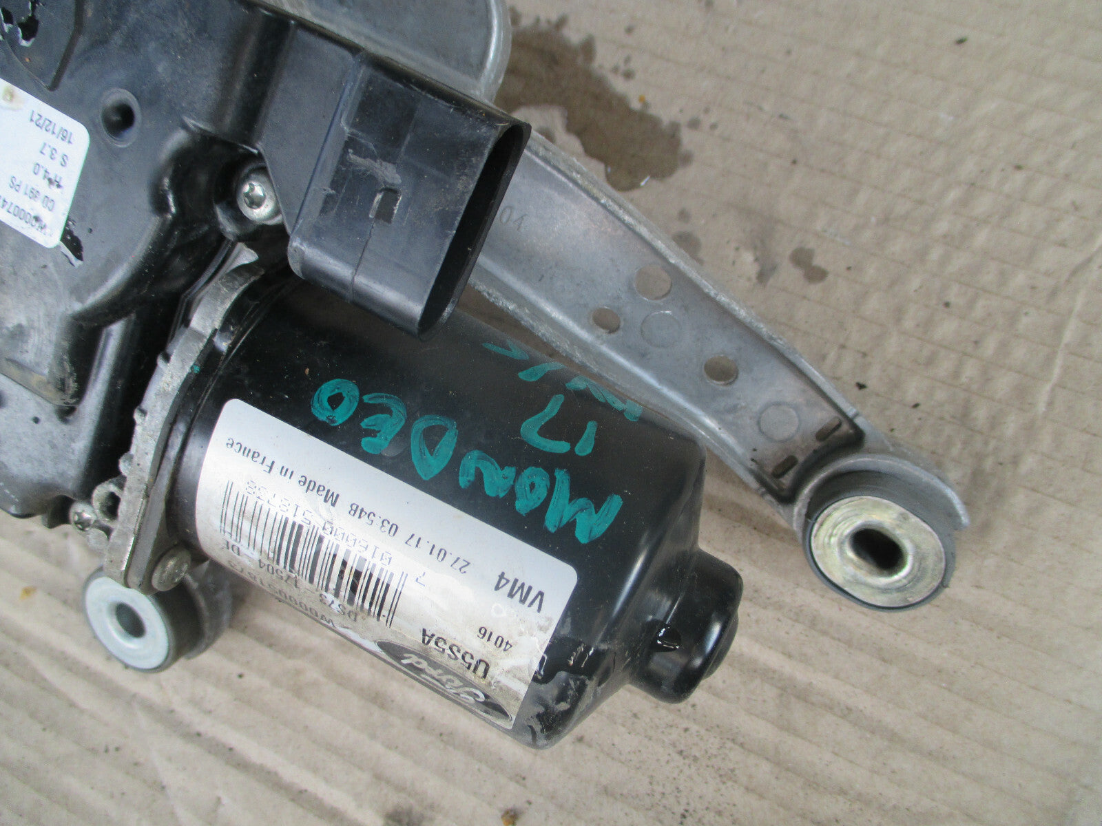 FORD MONDEO MK5 2017 FRONT WINDSCREEN NSF PASSENGER WIPER MOTOR DS7317504DE