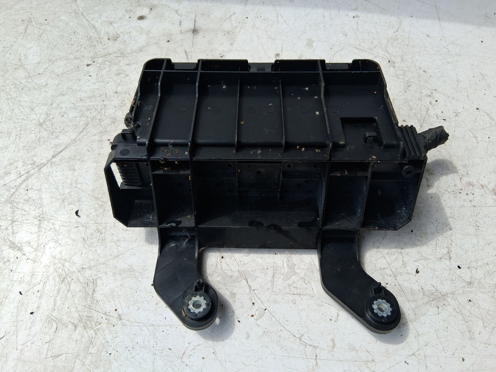 2016 VOLVO V40 1.6 DIESEL FUSE BOX RELAY ASSEMBLY
