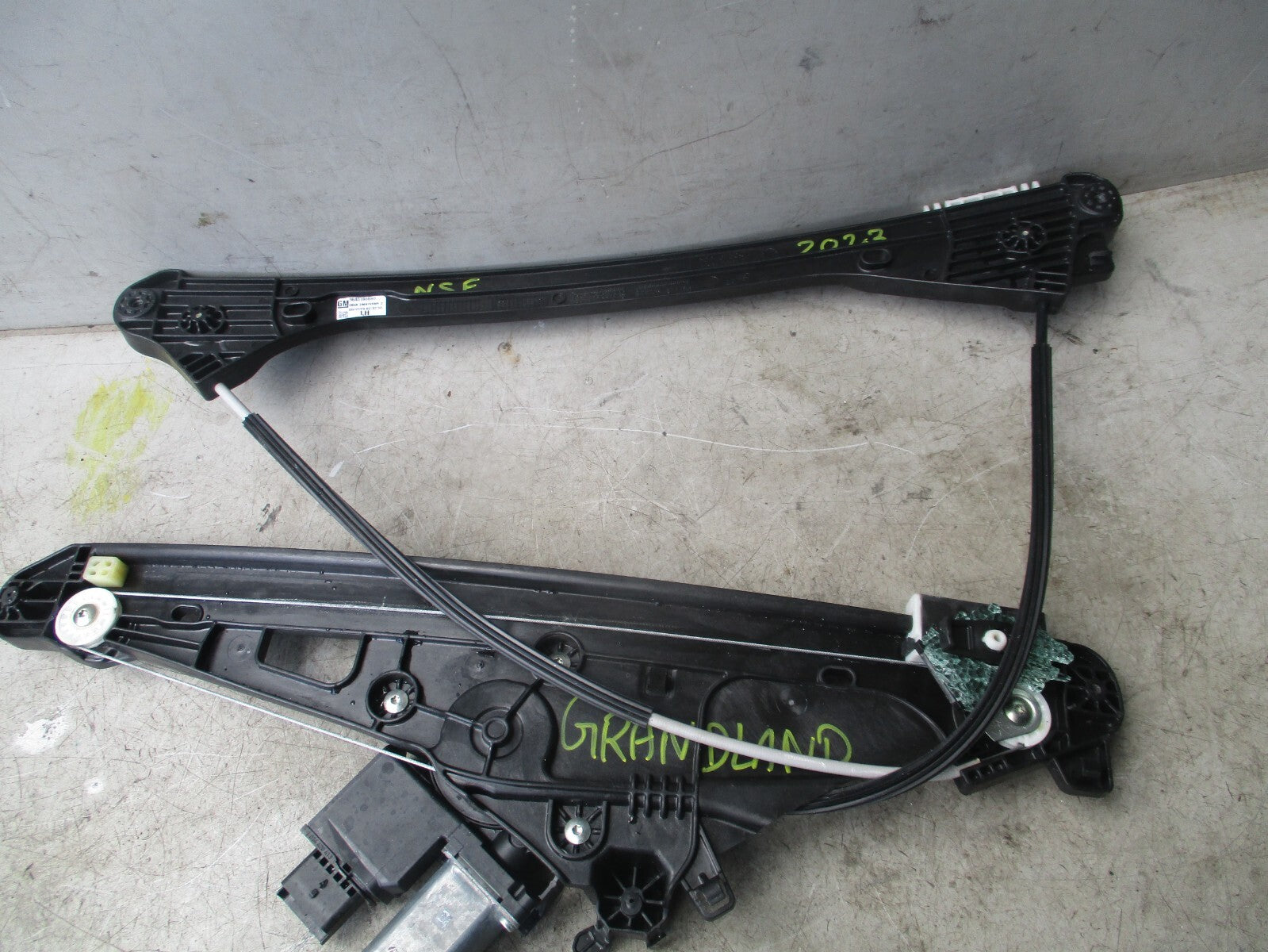 2023 VAUXHALL GRANDLAND NSF PASSENGER SIDE FRONT DOOR WINDOW REGULATOR 984018088