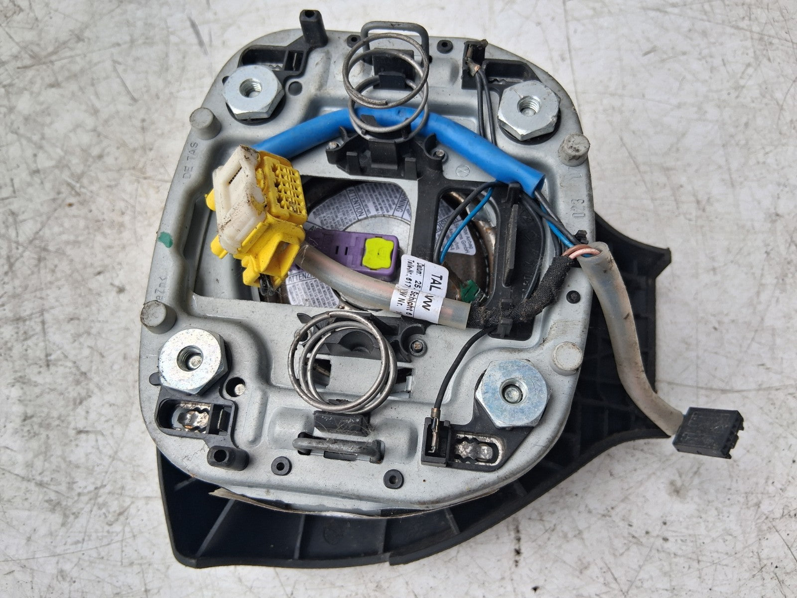 2007 VW VOLKSWAGEN GOLF MK5 STEERING WHEEL AIRBAG 1K0880201BK
