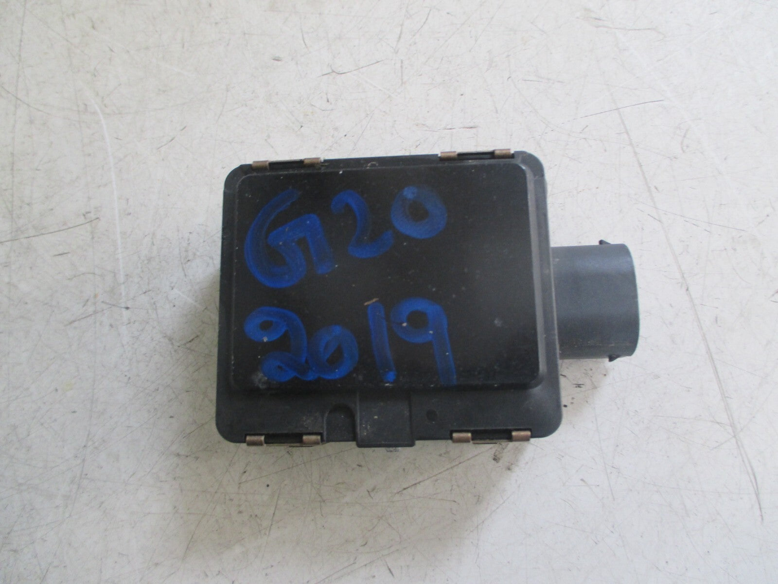 BMW 3 SERIES G20 2019 FRONT BUMPER RADAR SENSOR 6898103