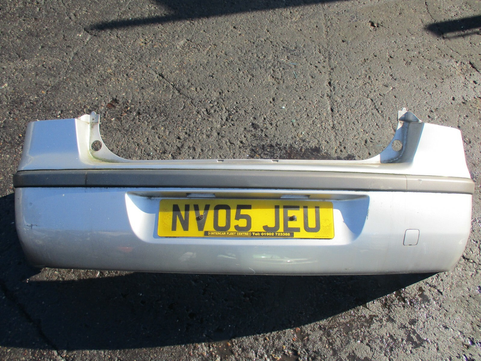 RENAULT LAGUNA MK2 COMPLETE REAR BUMPER SILVER