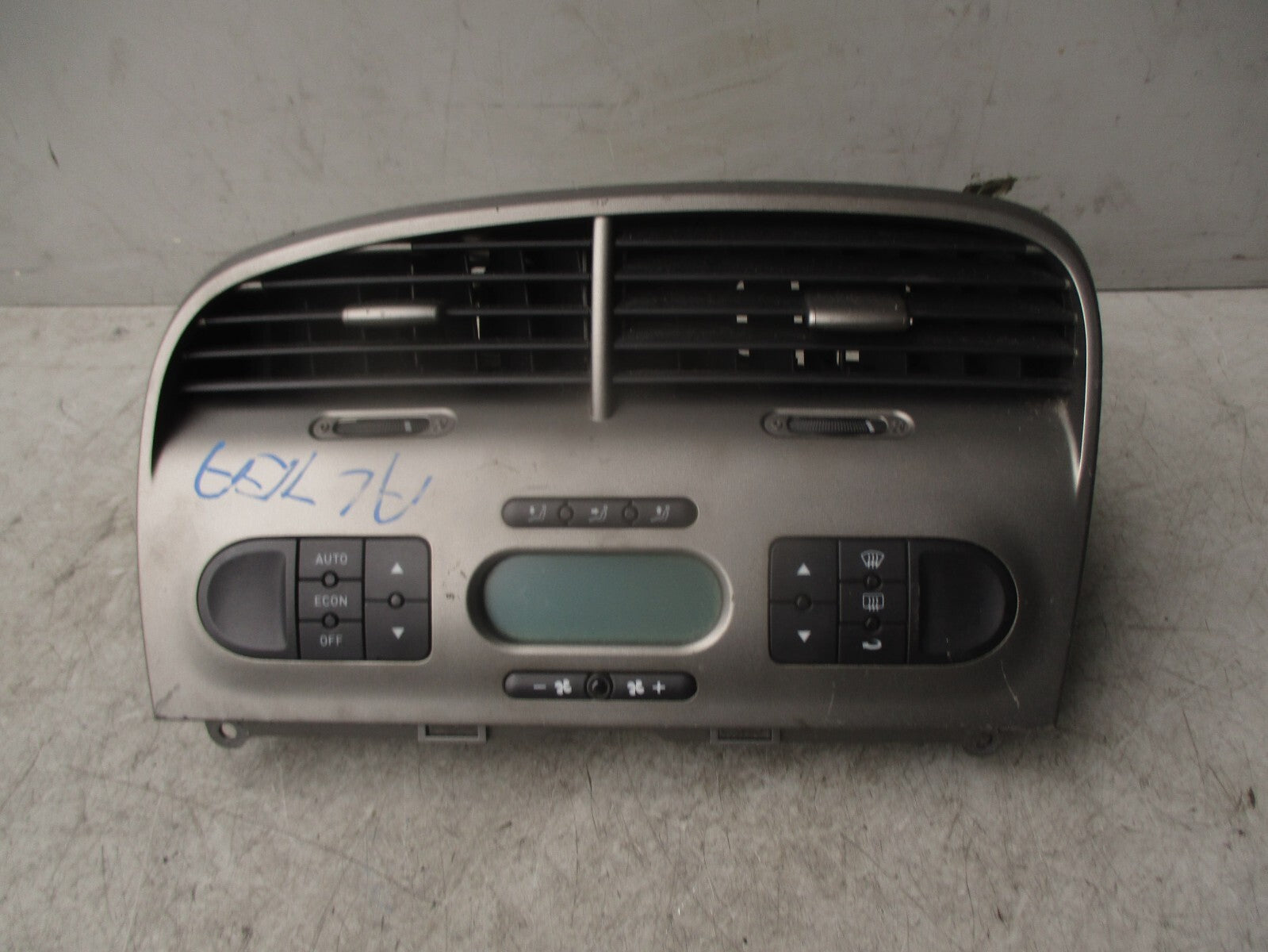 2004 SEAT ALTEA AC HEATER CLIMATE CONTROL SWITCH PANEL WITH AIR VENTS