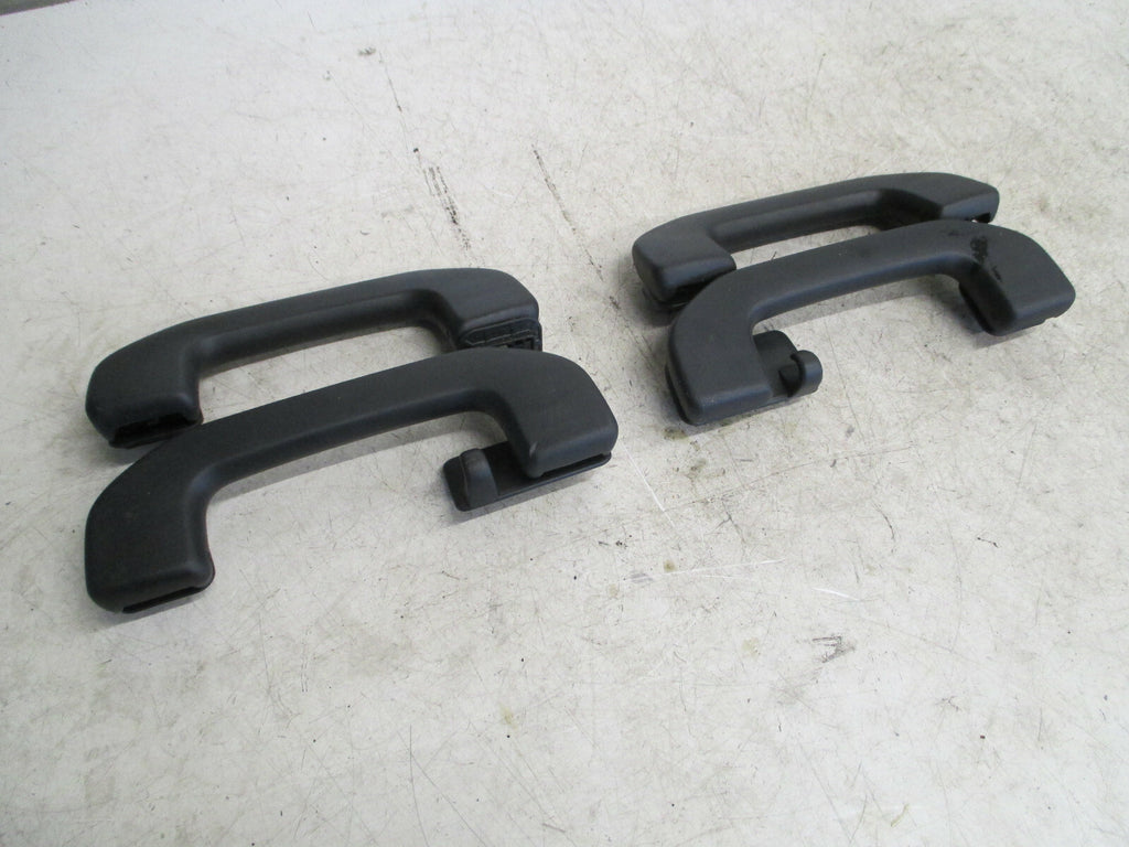 MERCEDES BENZ GLA 2018 X156 INTERIOR ROOD GRAB HANDLE MATT BLACK