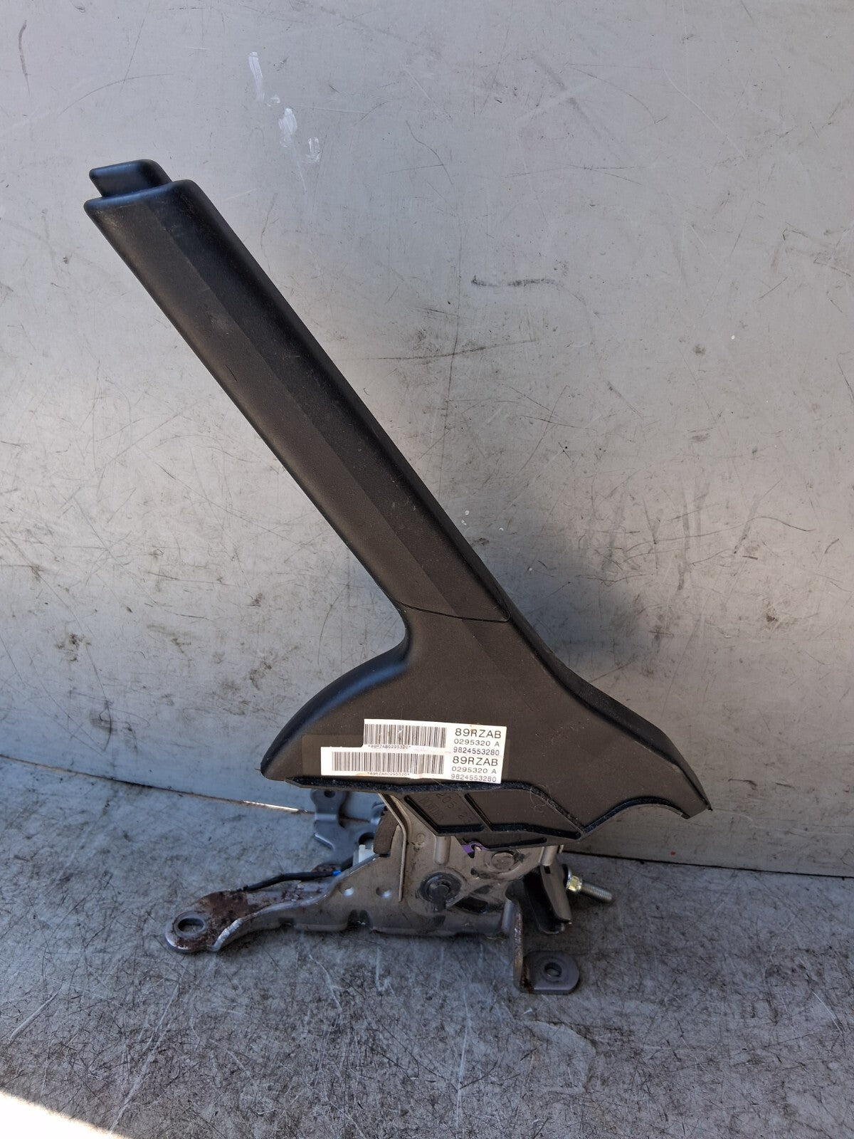 VAUXHALL CORSA F 2021 MANUAL HANDBRAKE LEVER & MECHANISM 9824553280