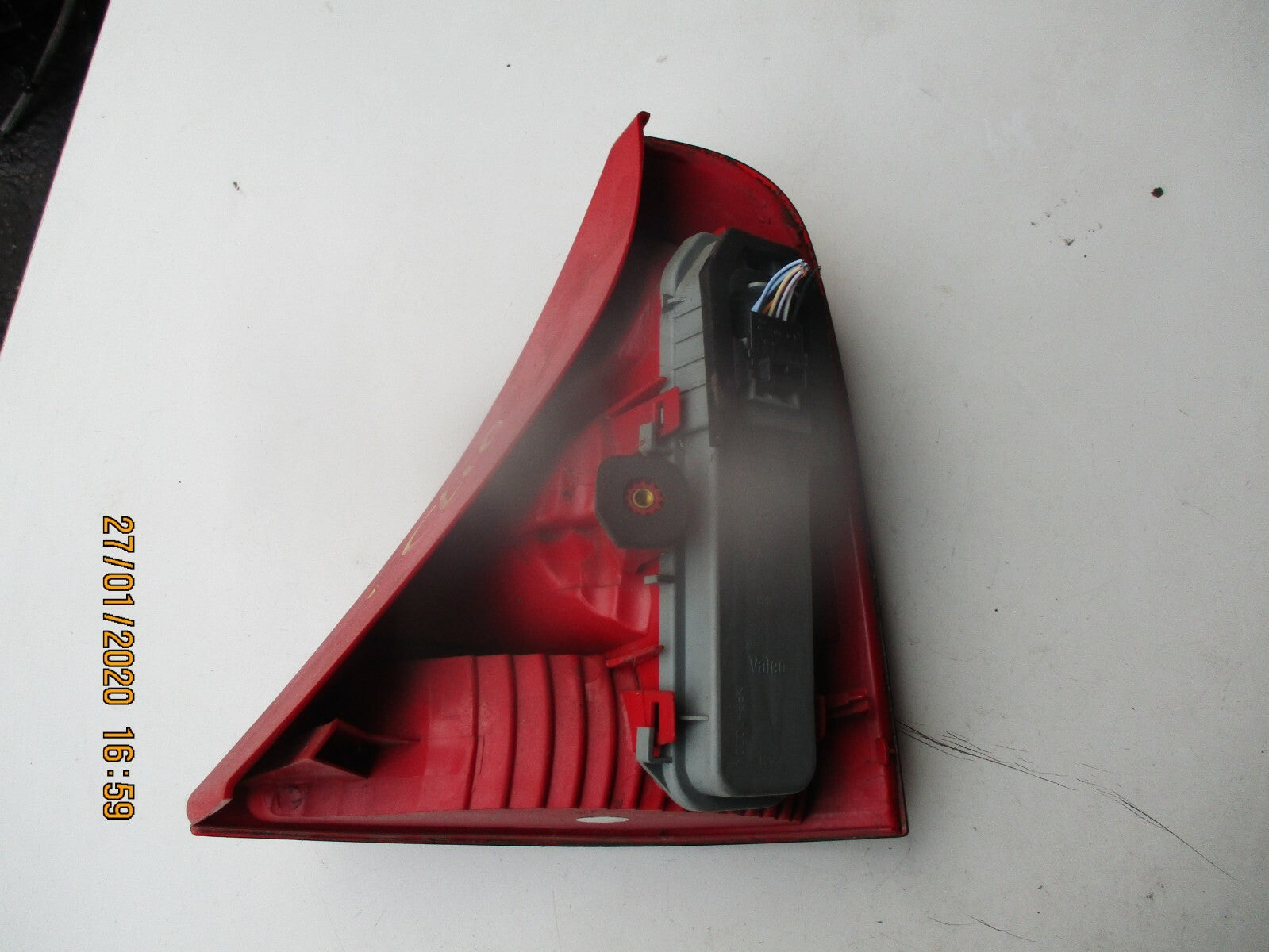 RENAULT CLIO MK2 2004 FACELIFT NSR PASSENGER SIDE REAR BRAKE TAIL LIGHT 11A232B