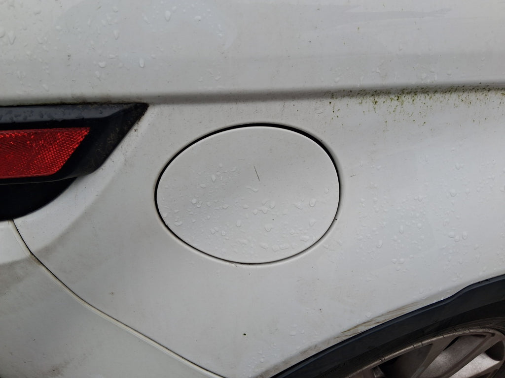 2015 RANGE ROVER EVOQUE L538 FUEL FLAP LID COVER WHITE