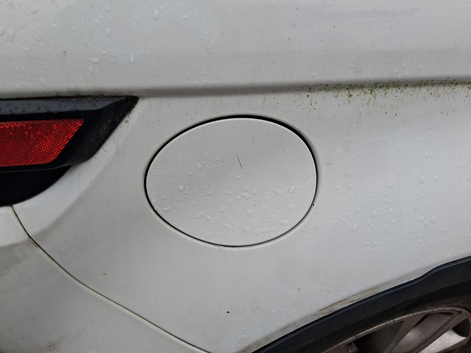 2015 RANGE ROVER EVOQUE L538 FUEL FLAP LID COVER WHITE