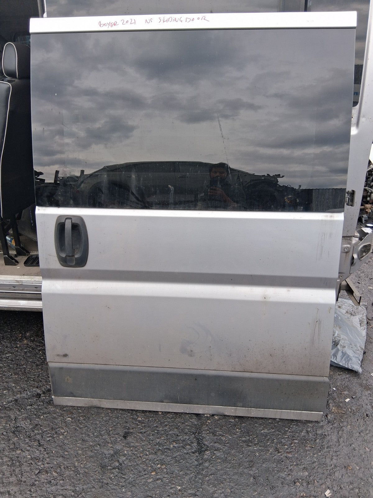 2021 PEUGEOT BOXER MK3 NSF PASSENGER SIDE COMPLETE SLIDING DOOR WITH GLASS GREY