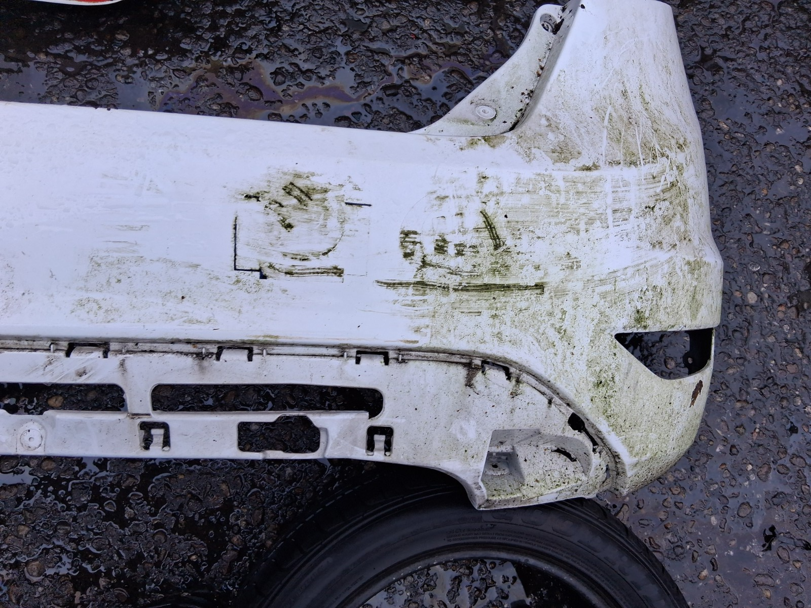 2017 FORD FIESTA 3 DOOR MK7 COMPLETE REAR BUMPER WHITE