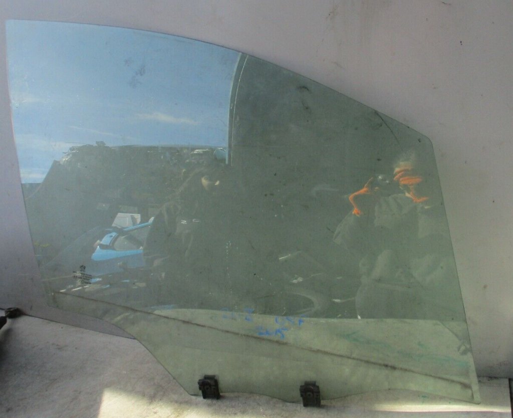 2015 PEUGEOT 208 OSF DRIVER SIDE FRONT WINDOW GLASS 39AS2M33
