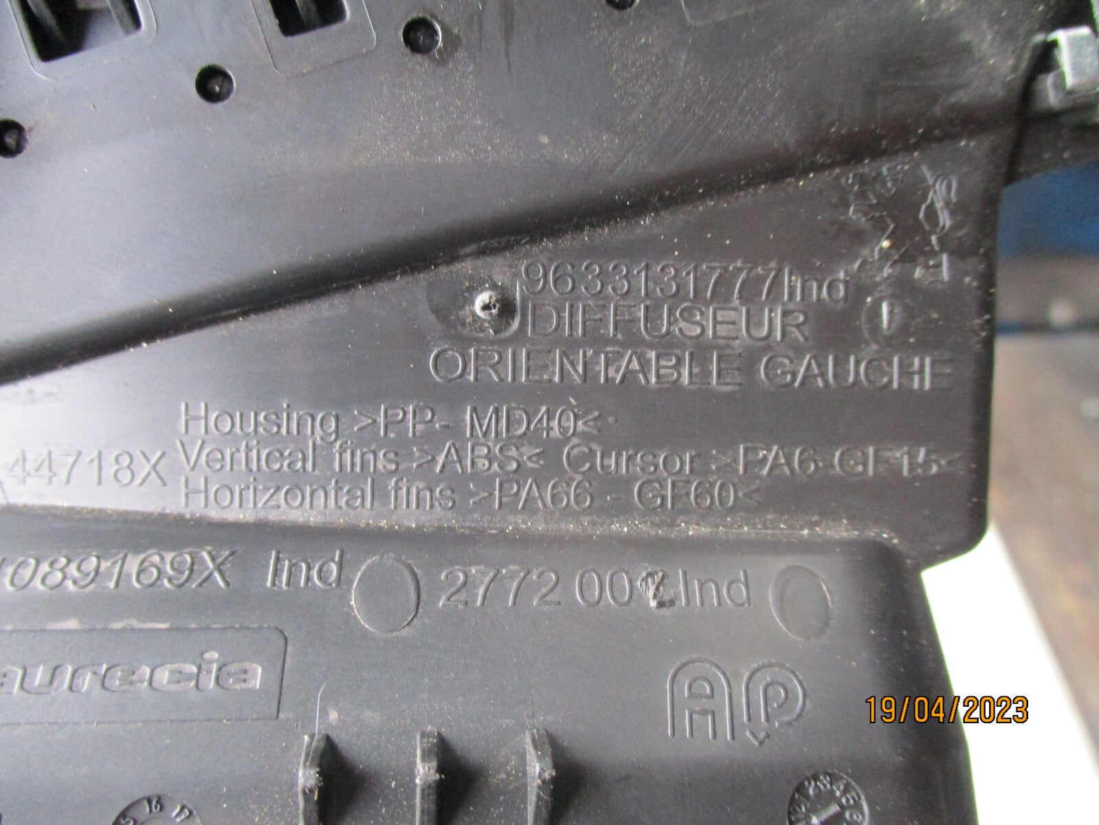 2018 PEUGEOT 208 MK1  NSF PASSENGER SIDE FRONT AIRVENT 9633131777