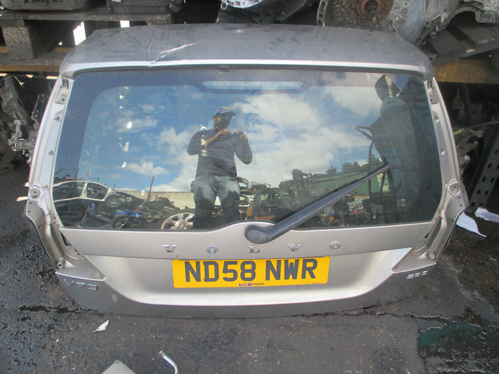 VOLVO V70 MK3 2008 REAR TAILGATE BOOTLID GOLD