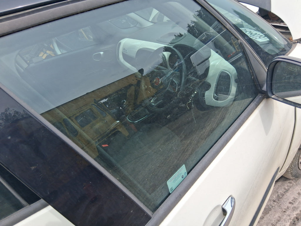 2019 FIAT 500L URBAN OSF DRIVER SIDE FRONT WINDOW GLASS