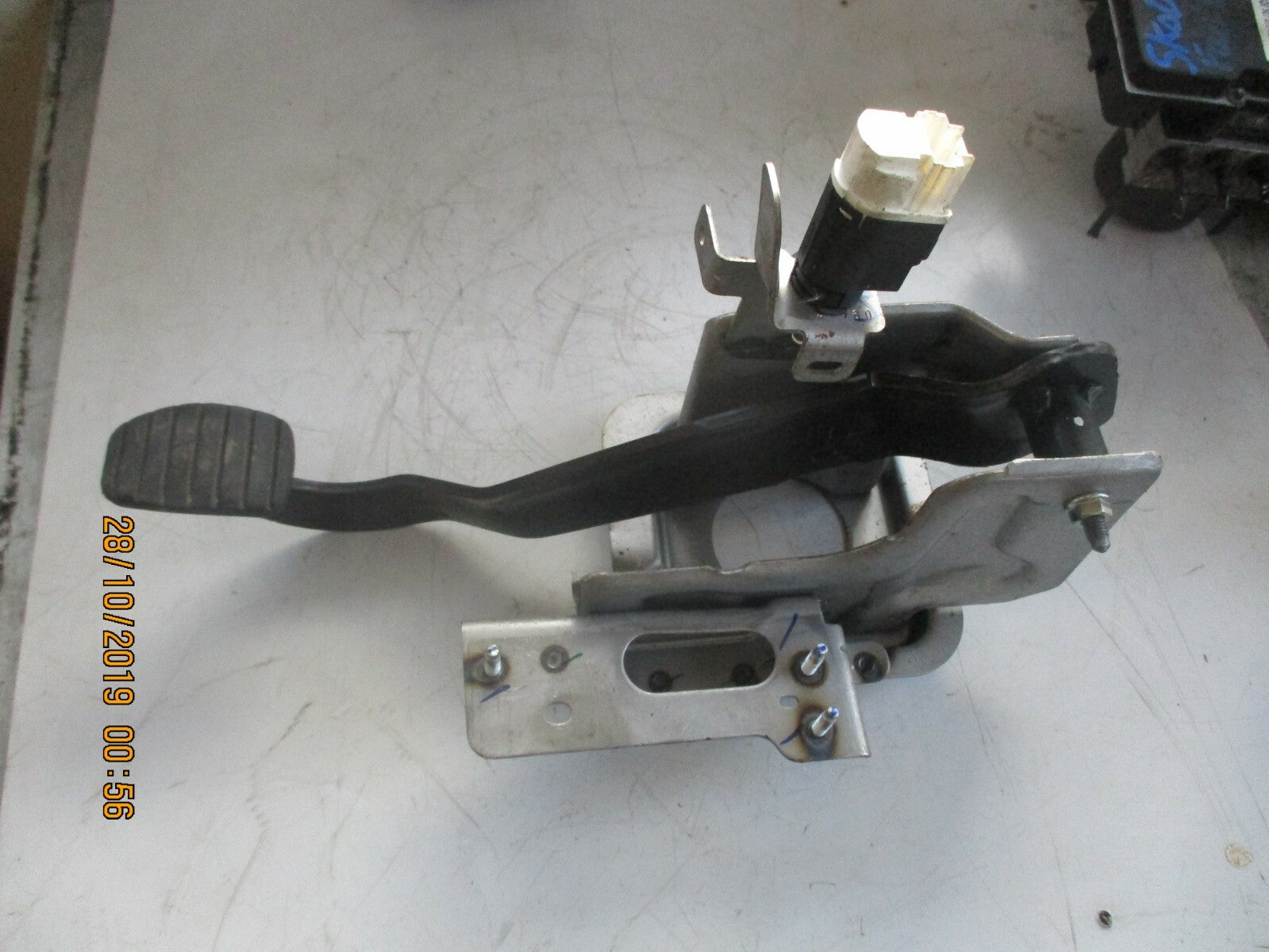 DACIA DUSTER 2017  MK1 BRAKE PEDAL 465018690R