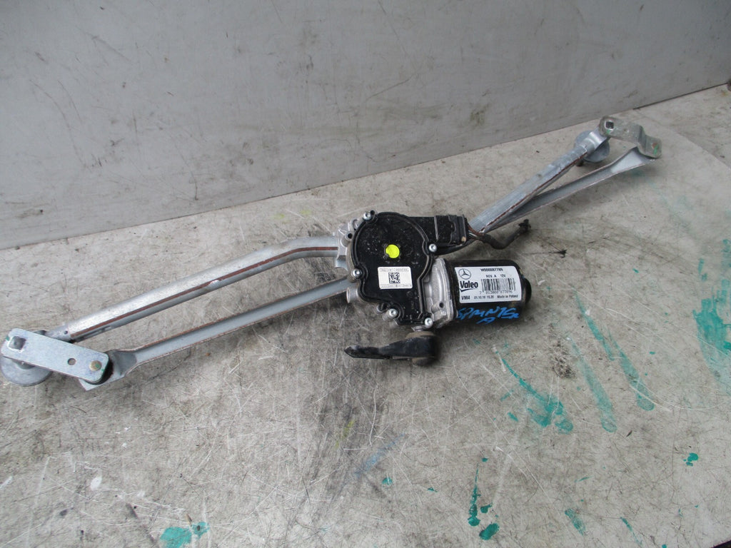 MERCEDES BENZ SPRINTER W907 2019 FRONT WINDSCREEN WIPER MOTOR LINKAGES