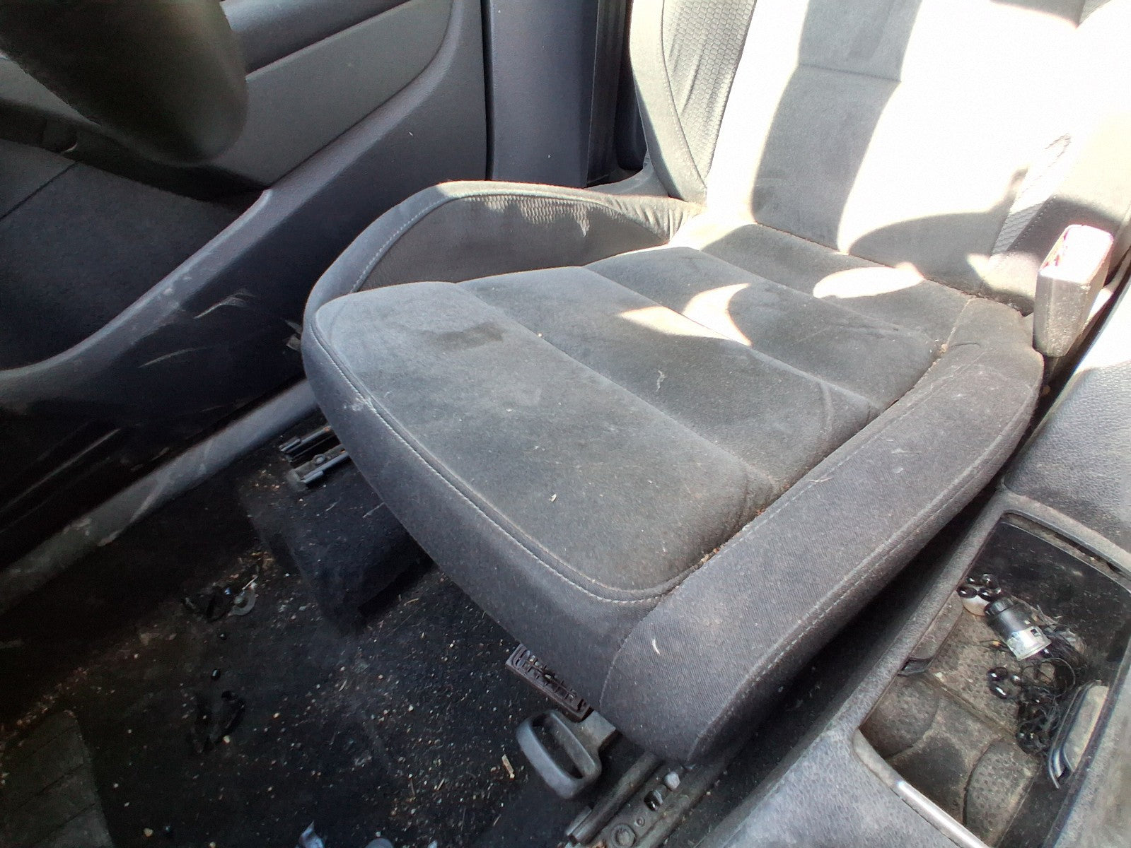 2012 VW VOLKSWAGEN GOLF MK6 OSF DRIVER SIDE FRONT COMPLETE SEAT ALCANTARA
