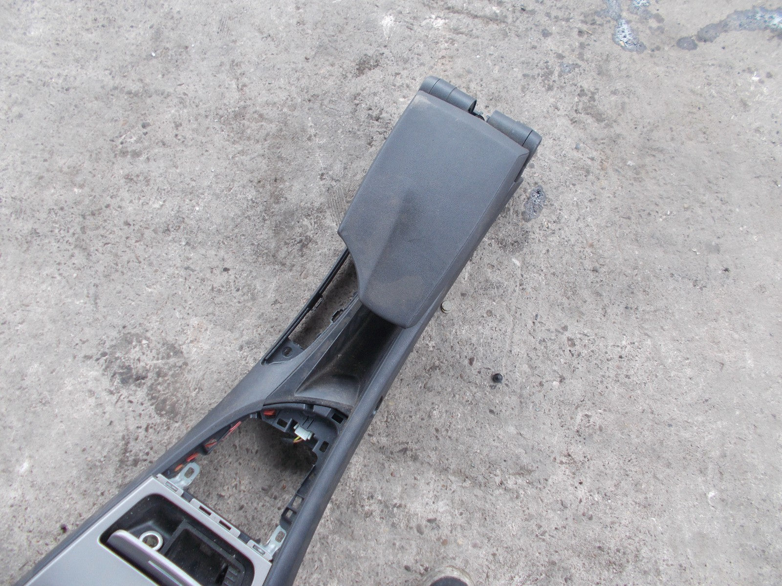 BMW 1 SERIES E87 2006 CENTRE CONSOLE TRIM 51166954114
