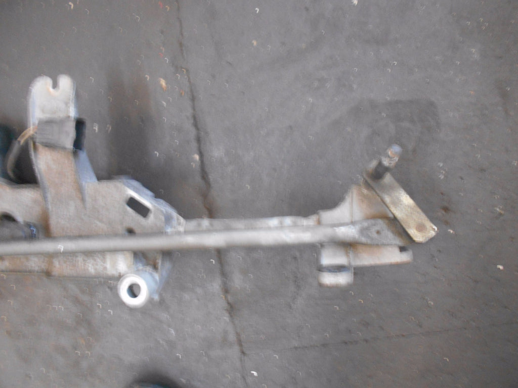 PEUGEOT 807 MPV 2006 FRONT WINDOW WIPER MOTOR & LINKAGE