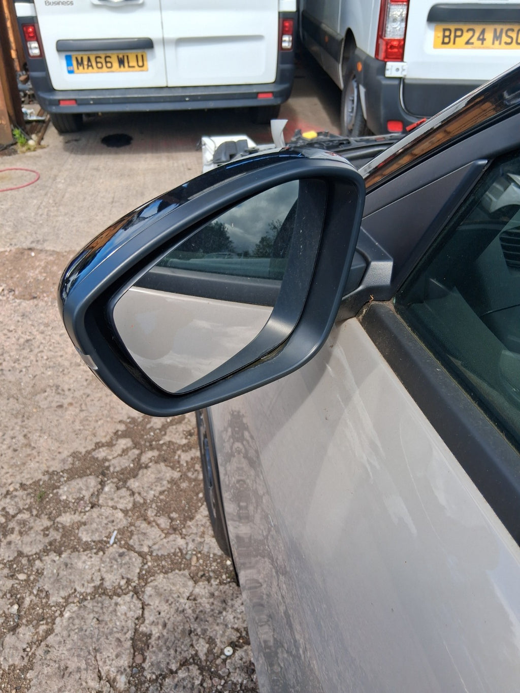 2025 ALFA ROMEO JUNIOR NSF PASSENGER SIDE FRONT MANUALFOLD WING MIRROR GREY 640