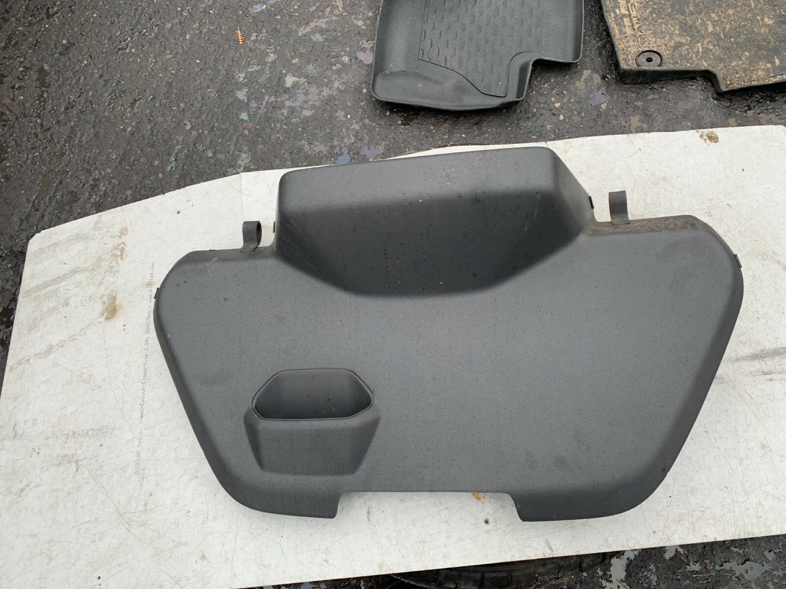FORD KA  PLUS + 2019 REAR BOOT TAILGATE INTERNAL PLASTIC TRIM E4B5 A42906 AEW