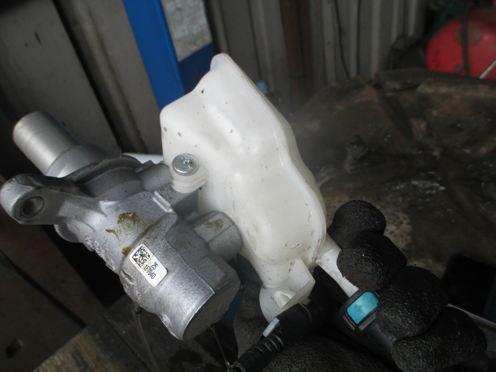 FORD S MAX MK2 2018 MASTER CYLINDER WITH RESERVOIR