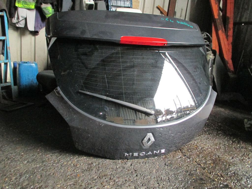 RENAULT MEGANE MK3 2013 REAR COMPLETE TAILGATE BOOTLID GRIS ECLIPSE