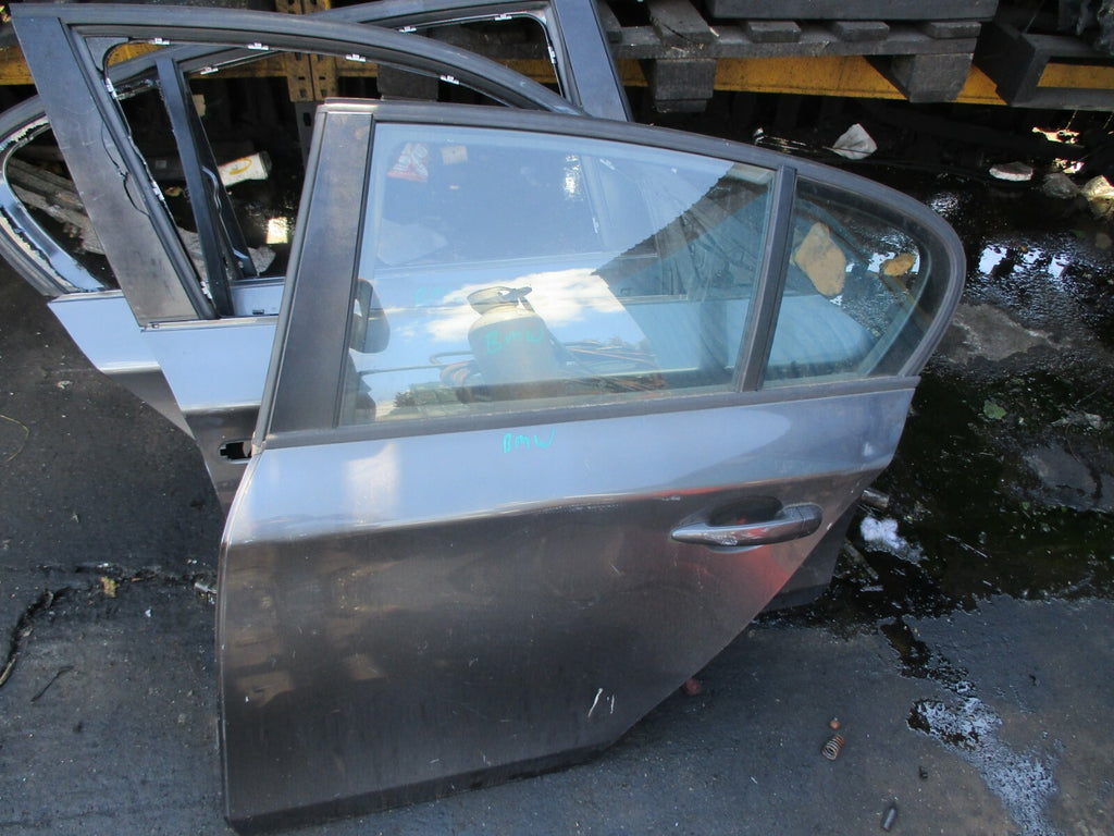 BMW 1 SERIES E87 2006 BARE NSF PASSENGER SIDE FRONT DOOR SHELL FRAME GREY
