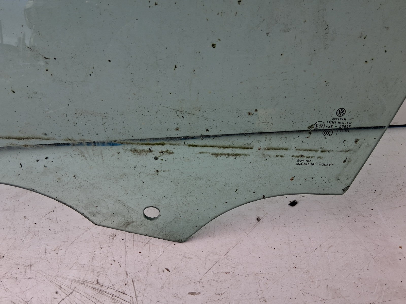 2023 VW VOLKSWAGEN TIGUAN NSF PASSENGER SIDE FRONT LEFT WINDOW GLASS