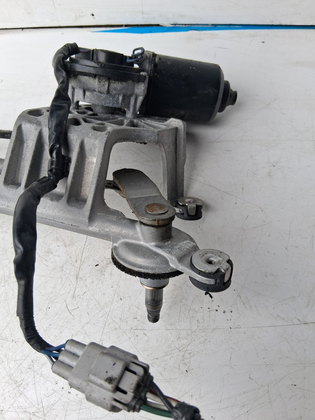 TOYOTA ESTIMA MK3 2013 FRONT WIPER MOTOR LINKAGE UNIT 8511028040
