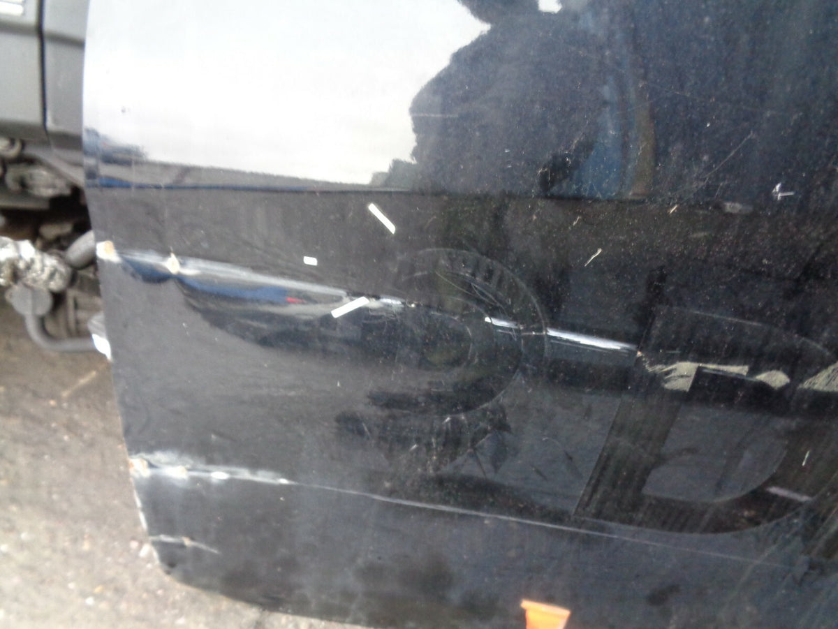 SUZUKI CELERIO 2018 NSF PASSENGER SIDE FRONT COMPLETE DOOR BLACK DAMAGED