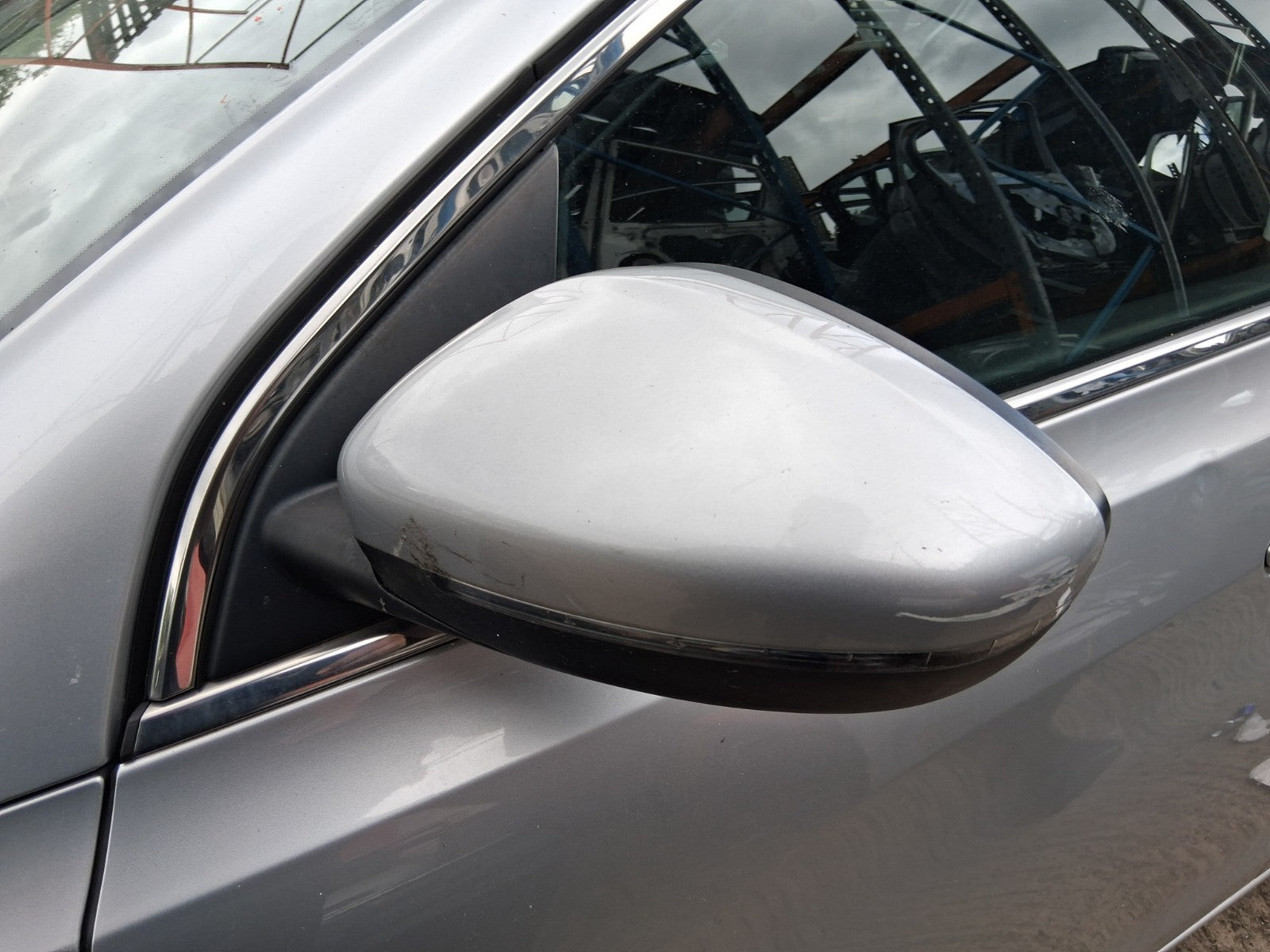 2014 PEUGEOT 308 MK2 NSF PASSENGER SIDE FRONT MANUALFOLD WING MIRROR SILVER EZR