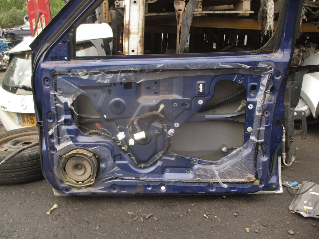 2002 NISSAN NAVARA D22 OSF DRIVER SIDE FRONT RIGHT BARE DOOR BLUE