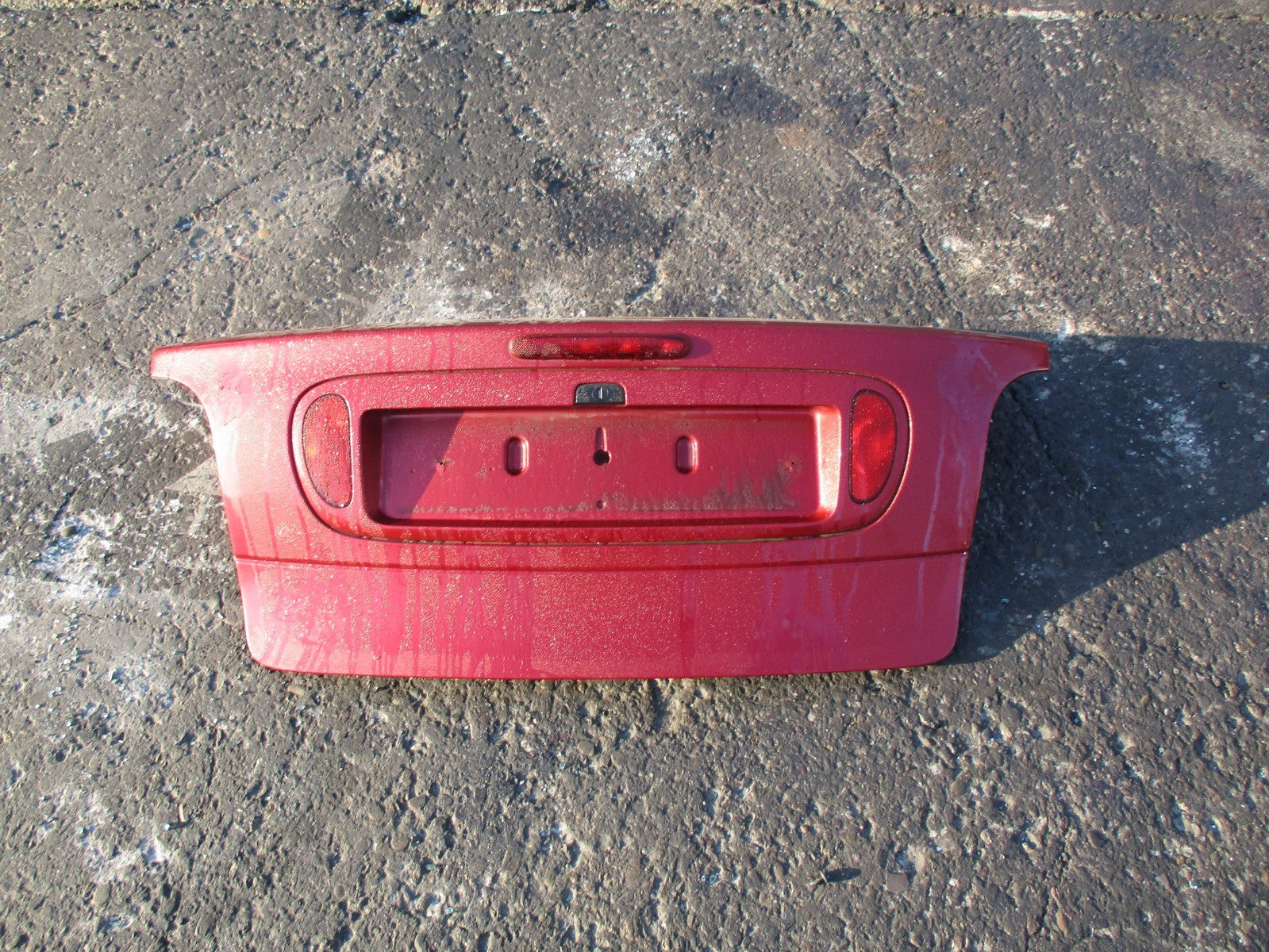 RENAULT MEGANE MK1 CONVERTIBLE REAR BOOTLID CHERRY RED NV713
