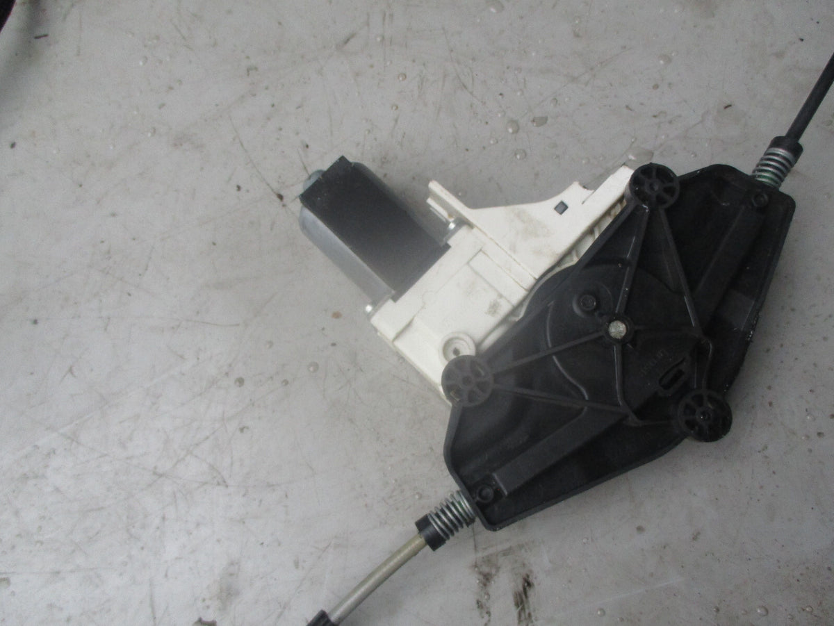 AUDI A4 B8 2013 OSF DRIVER SIDE FRONT WINDOW REGUATOR & MOTOR 8K0959801A