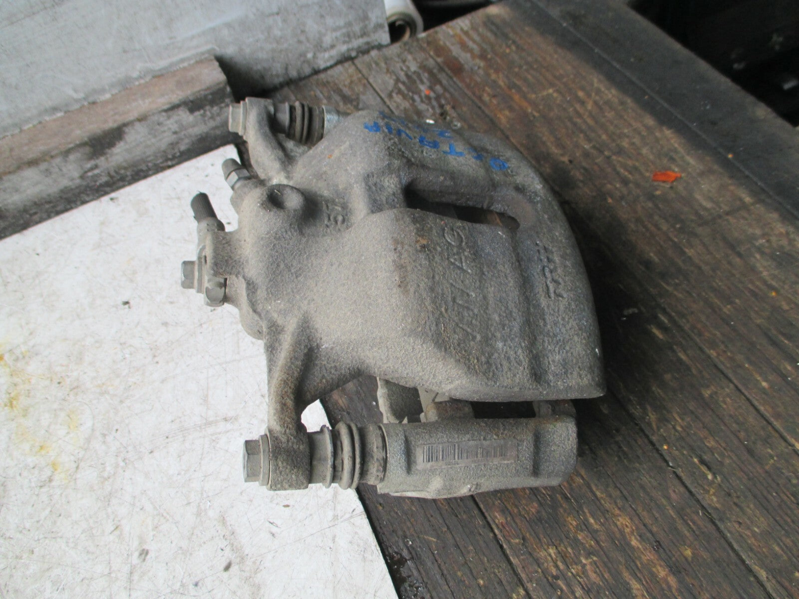SKODA OCTAVIA 2019 MK3 1.5 PETROL NS PASSENGER SIDE FRONT BRAKE CALIPER