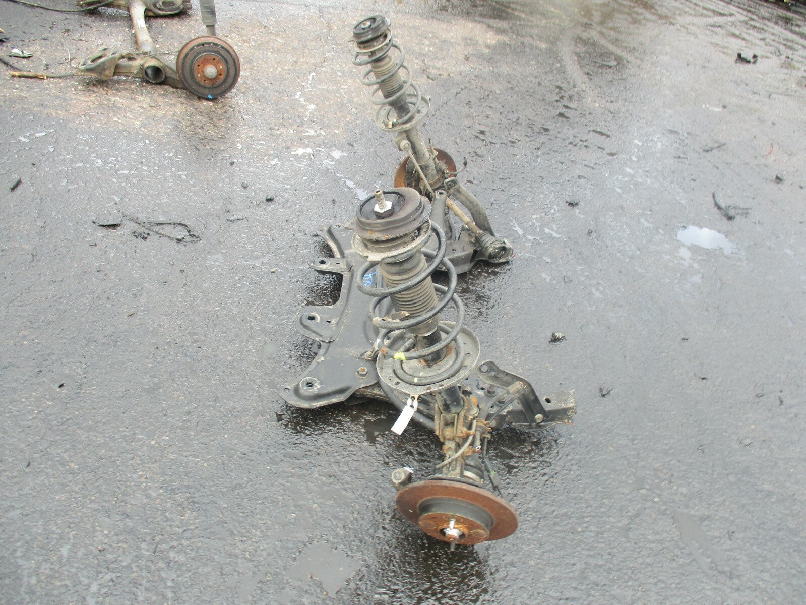 FORD KA RU8 (MK2) 2008-2014 1.2 (169A.4.000) FRONT SUSPENSION HUBS CRADLE SHOCKS