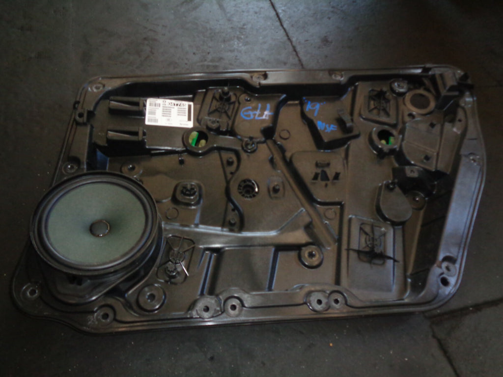 MERCEDES GLA MK1 X156 2019 OSF DRIVER FRONT WINDOW REGULATOR MECHANISM ONLY