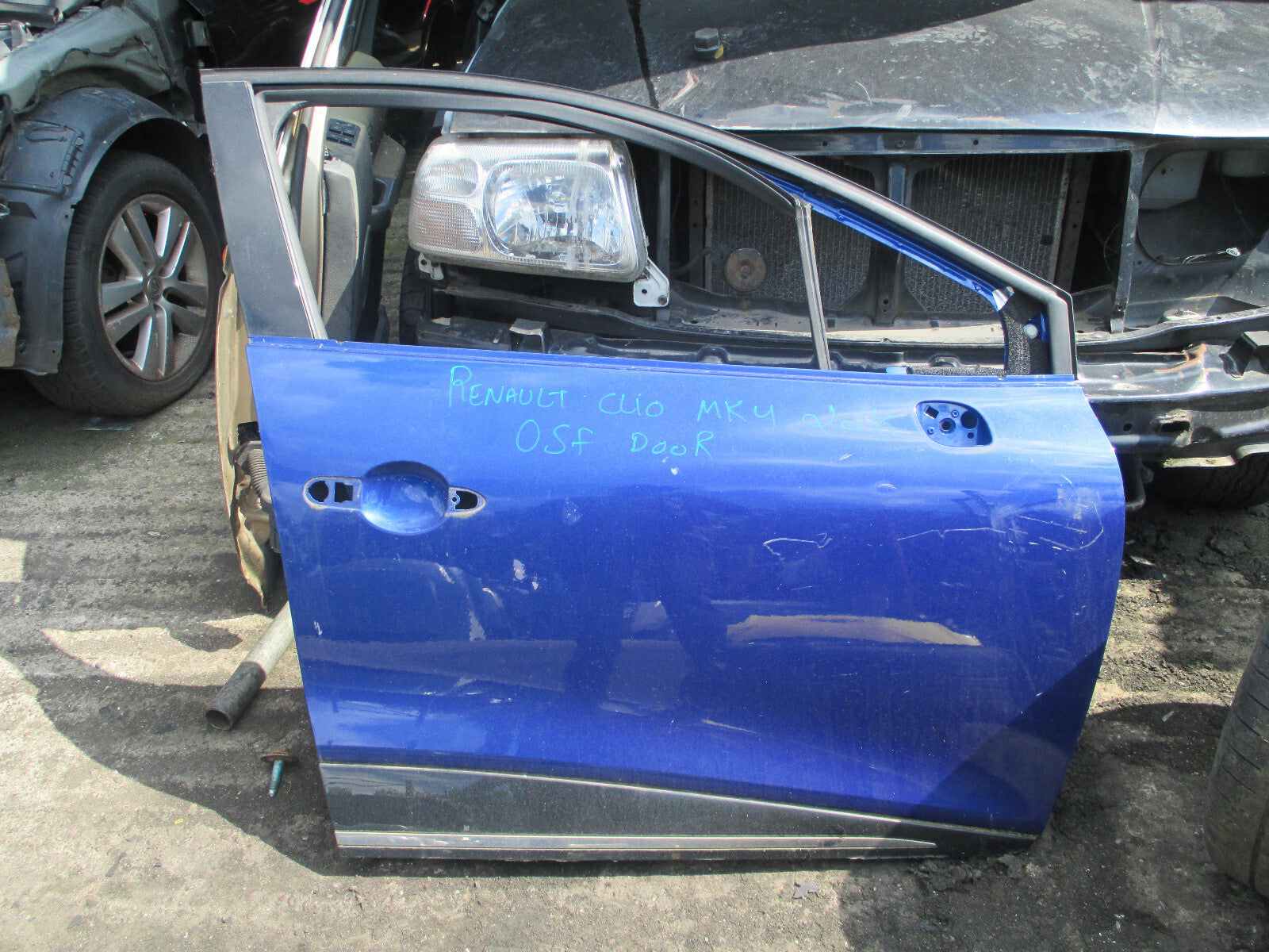 RENAULT CLIO MK4 2018 OSF DRIVER SIDE FRONT BARE DOOR BLUE TERQH
