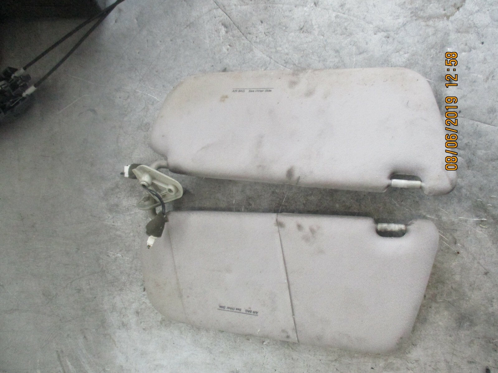 HYUNDAI SANTA FE MK1 NS OS PASSENGER DRIVER SIDE SUN VISORS