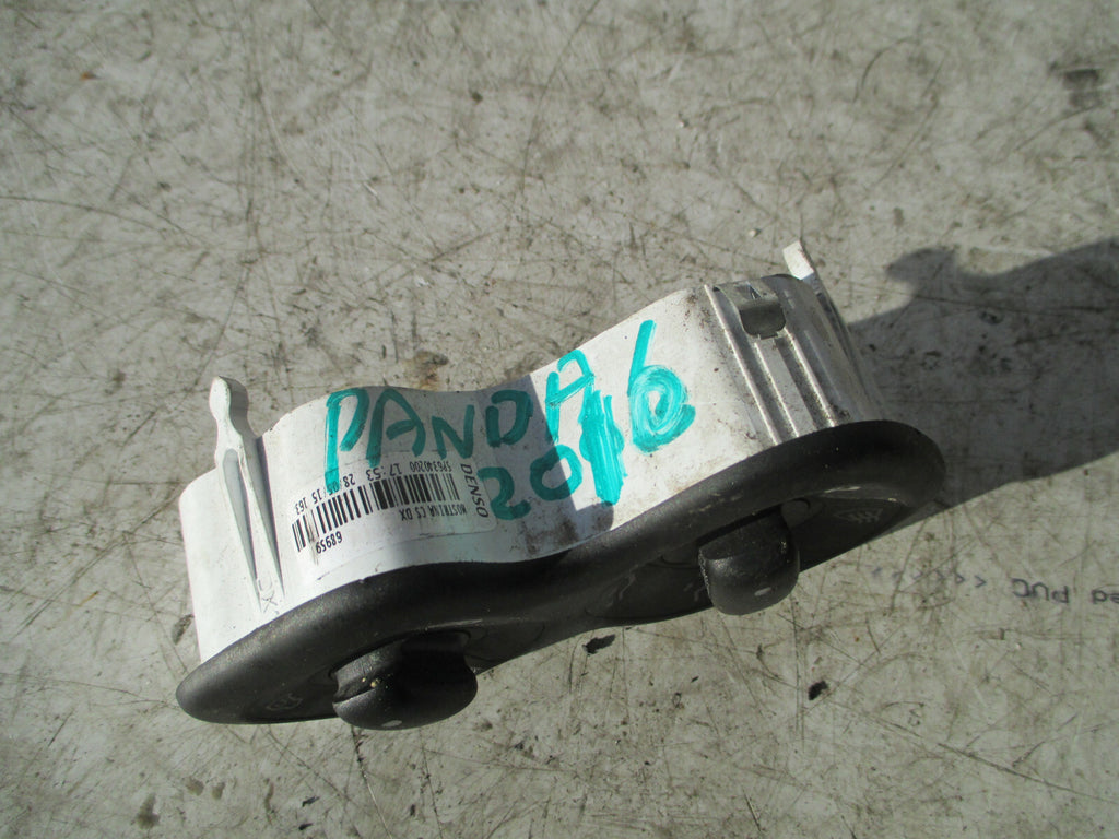 FIAT PANDA 2016 VENT DIRECTION SWITCH BUTTON