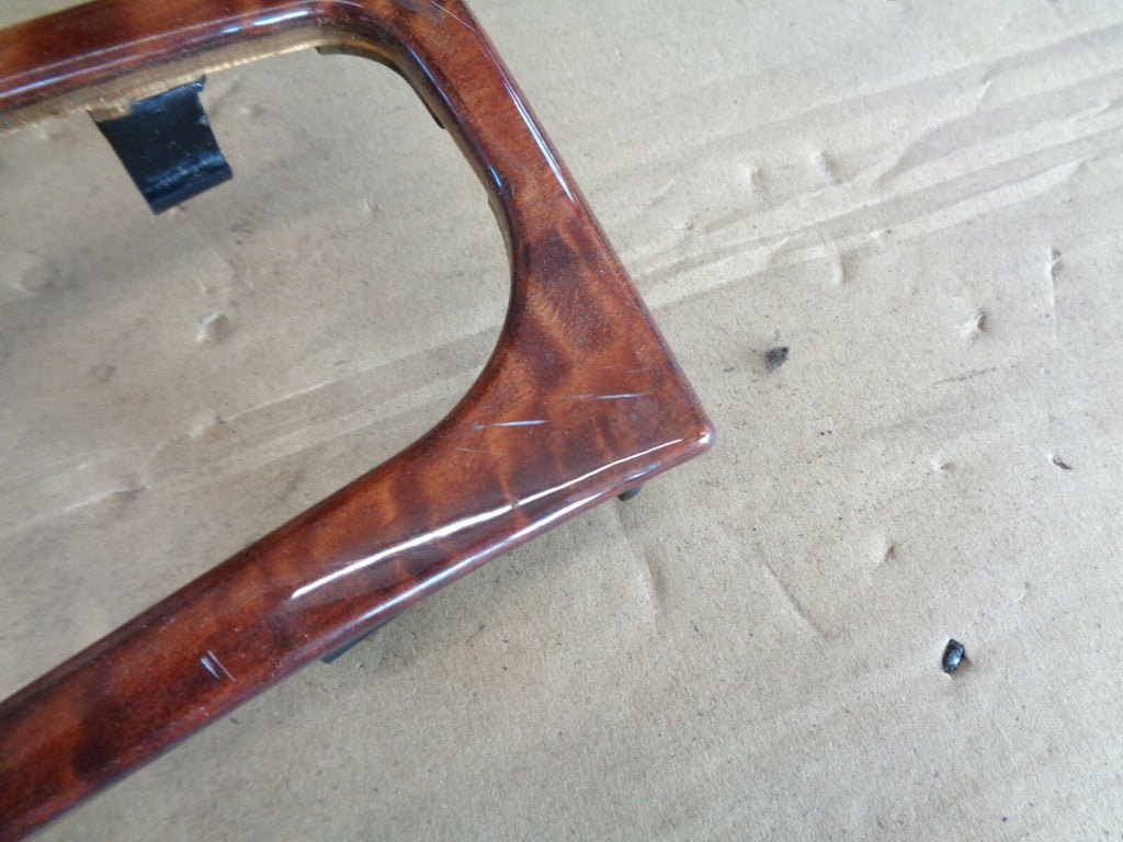 MERCEDES C CLASS W203 2001 DASH RADIO SURROUND PLASTIC WOOD TRIM A2036802539