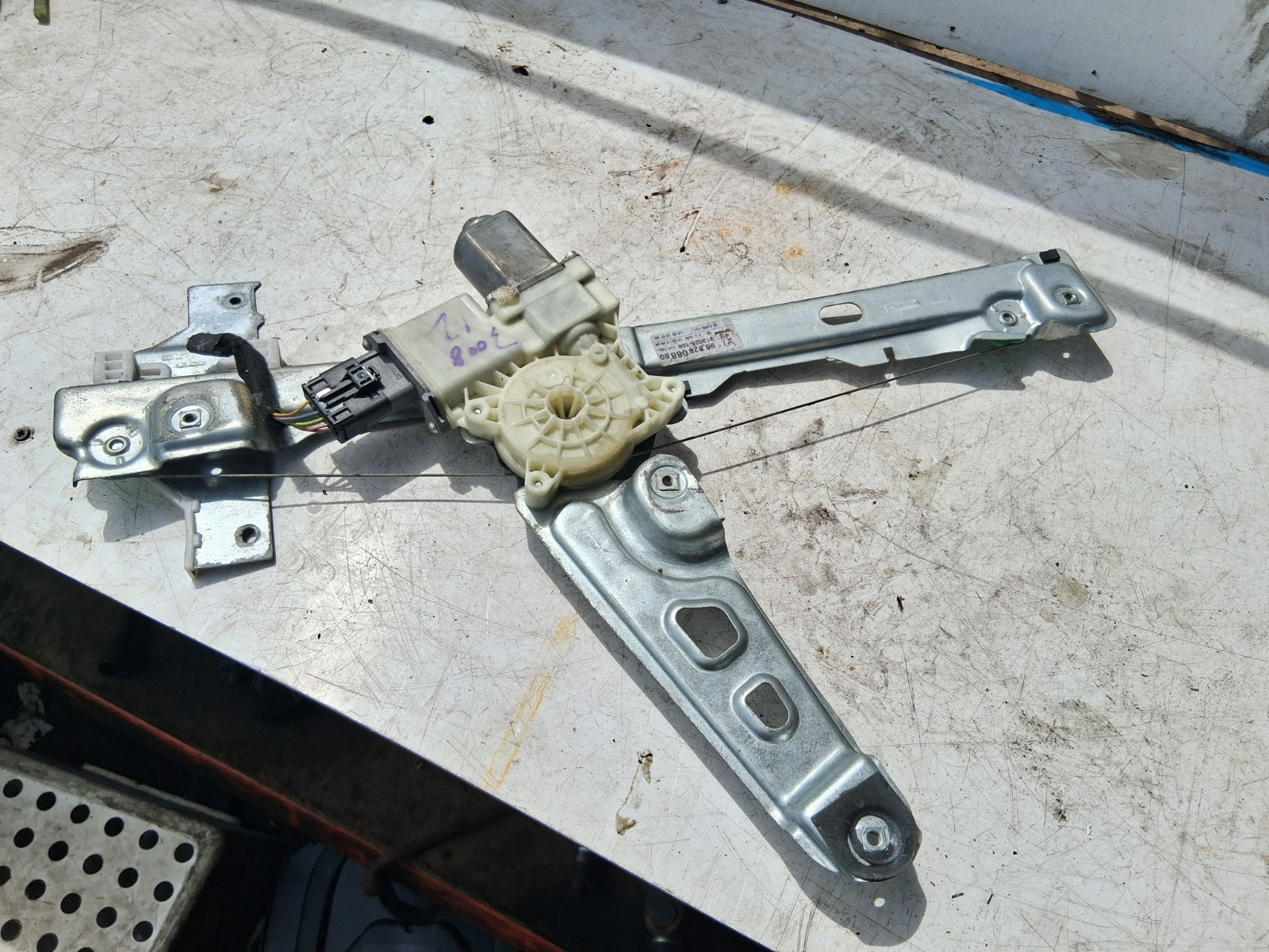2012 PEUGEOT 3008 MK1 OSF DRIVER SIDE FRONT WINDOW MOTOR REGULATOR 9682808880