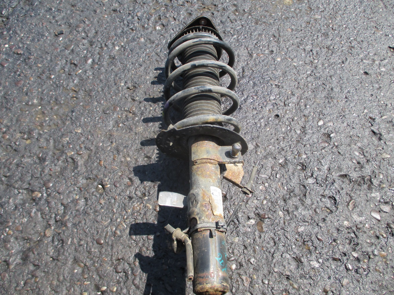 FORD FOCUS MK3 2016 OSF DRIVER SIDE SHOCK SPRING ABSORBER BV6118045LBB