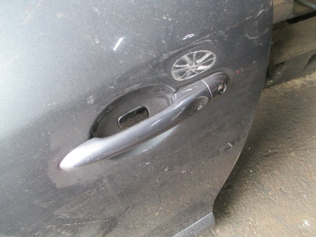 RENAULT MEGANE MK3 2013 NSF PASSENGER SIDE COMPLETE DOOR GRIS ECLIPSE