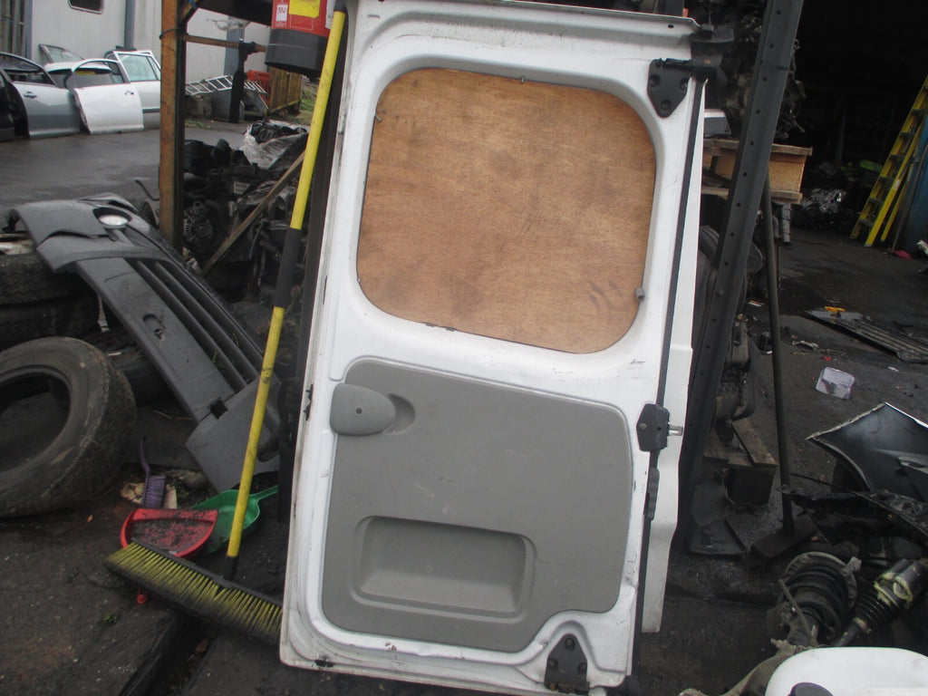 VAUXHALL VIVARO RENAULT TRAFIC MK1 2011 OSR DRIVER SIDE REAR DOOR WHITE
