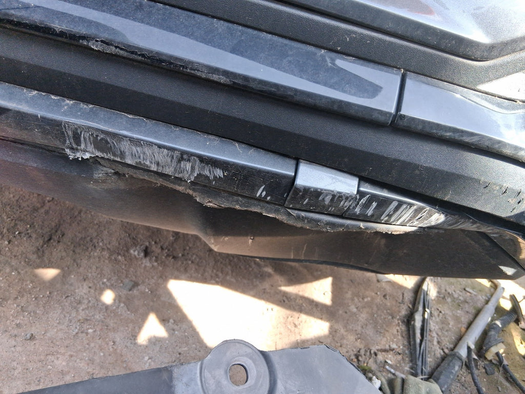 2021 AUDI Q2 MK1 FACELIFT COMPLETE REAR BUMPER WITH PDC SENSORS GREY