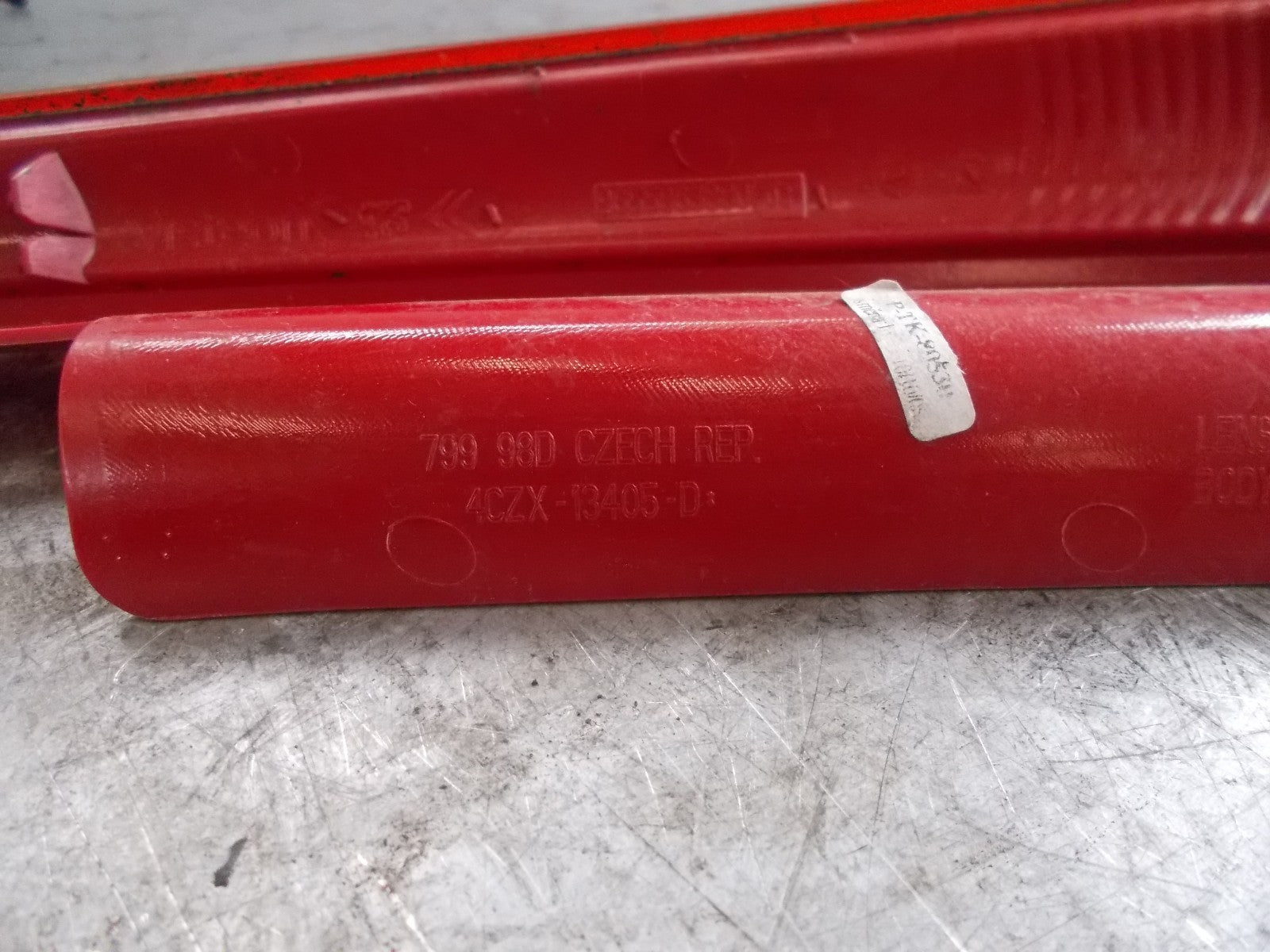 CITROEN C4 NS/ PASSENGER SIDE REAR UPPER REFLECTOR 4CZX13405D