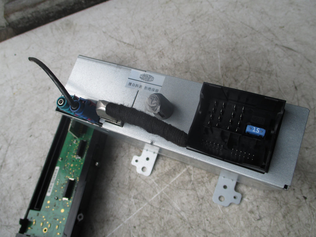 MG 6 2011 RADIO SATNAV CD PLAYER NAVIGATION HEAD UNIT 30017462 SPARE OR REPAIR