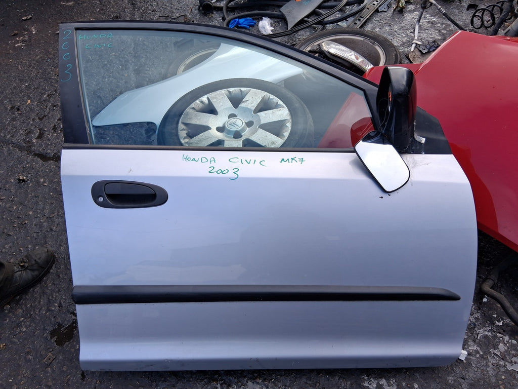 2003 HONDA CIVIC MK7 OSF DRIVER SIDE FRONT RIGHT COMPLETE DOOR SILVER